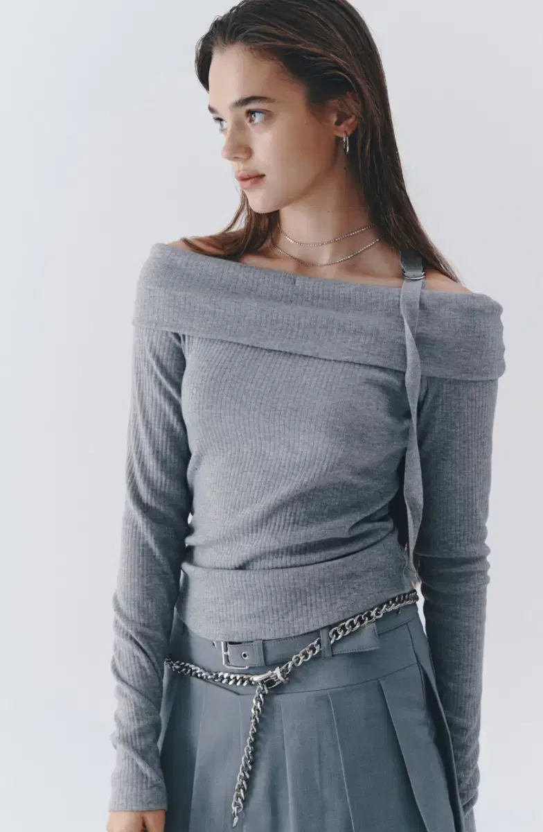 서울리 seouli serena off-shoulder knit